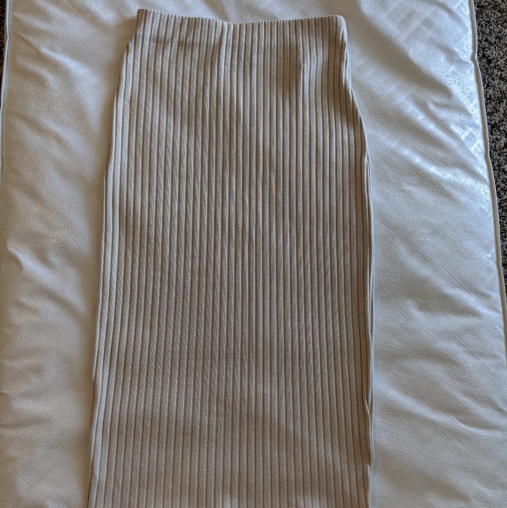 Long sweater pencil skirt